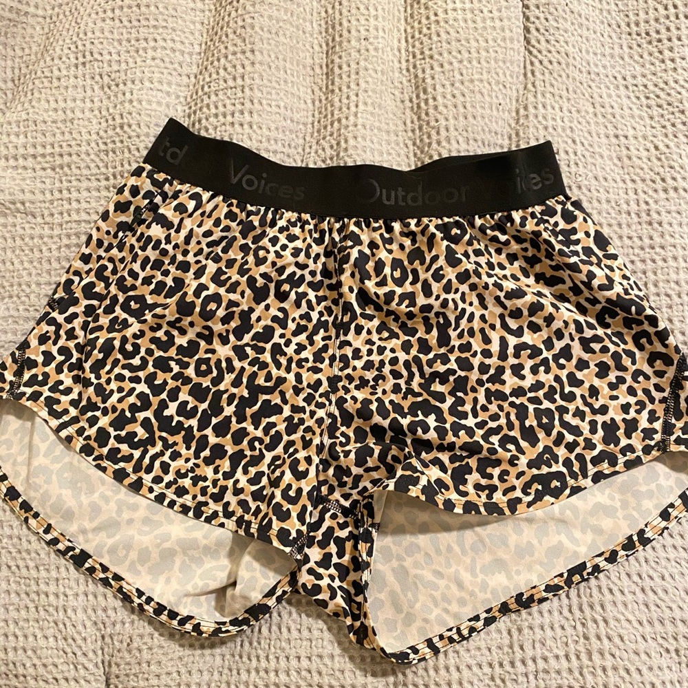 Leopard outdoor voices shorts
